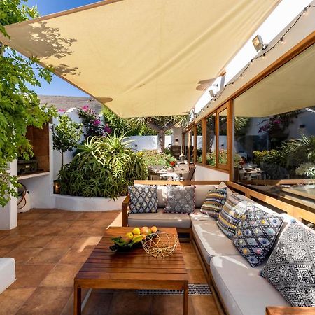 Tías "New" Deluxe Designer Villa Infinity, With Panoramic Sea Views,Own Exclusive Heated Private Pool, Subtropical Gardens מראה חיצוני תמונה