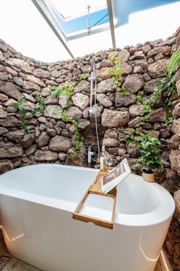 Tías "New" Deluxe Designer Villa Infinity, With Panoramic Sea Views,Own Exclusive Heated Private Pool, Subtropical Gardens מראה חיצוני תמונה